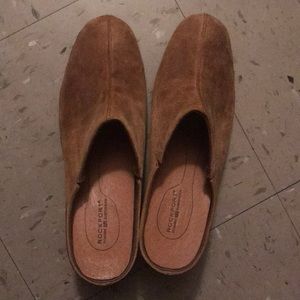 Rockport clog/mules, camel/tan color